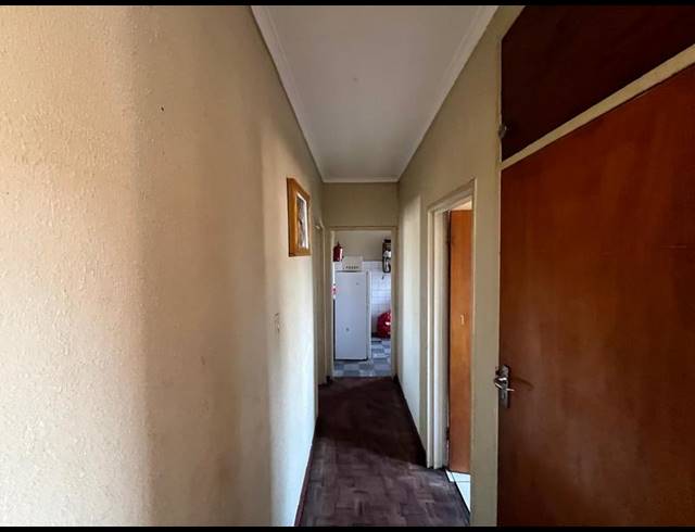 1 BEDROOM APARTMENT FOR SALE IN PAROW CENTRAL